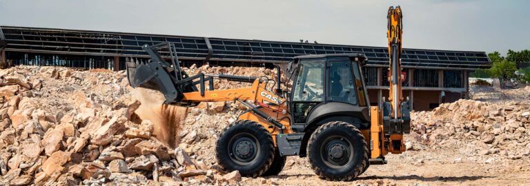 CASE Backhoe Loader 695SV