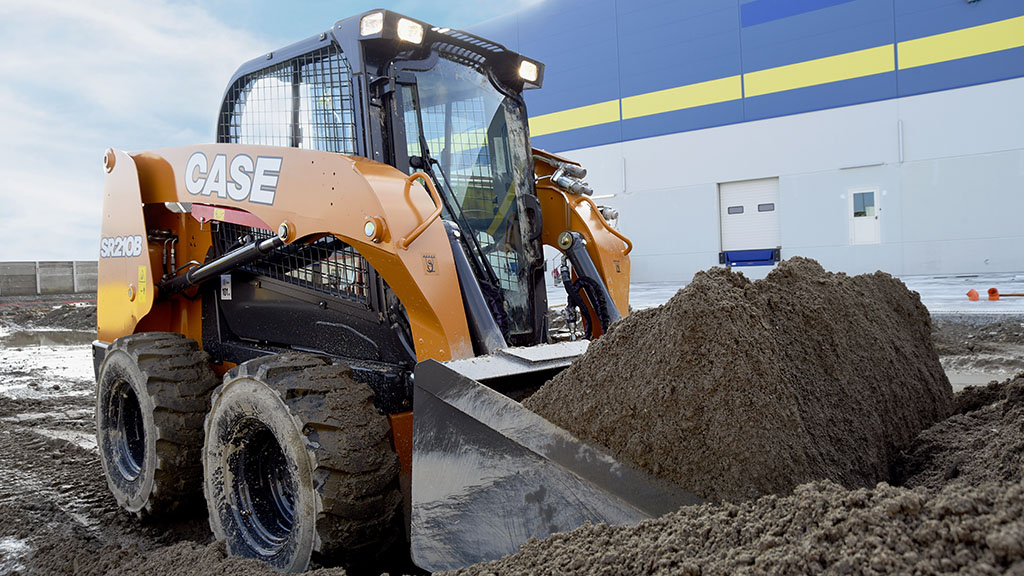 FPT CASE SR210B Skid Steer Loader