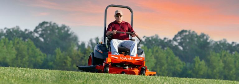Kubota Z200 Series Zero-Turn Mower