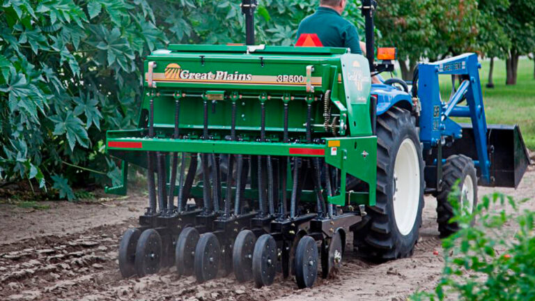 Compact 3-Point Mechanical Min-Till Drills