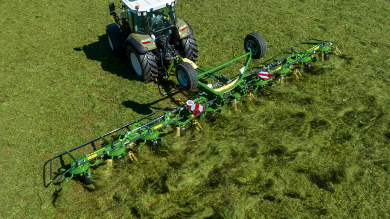 Vendro Trailed Rotary Tedders